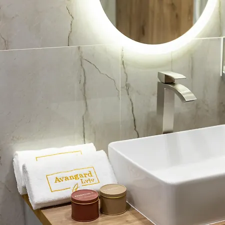 Апартаменты Avangard Shpytalna 28 *