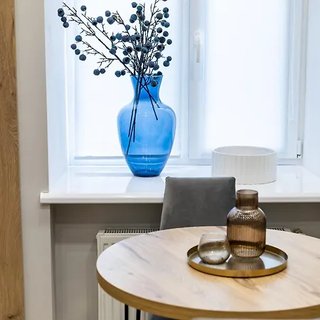 Avangard Shpytalna 28 Lviv