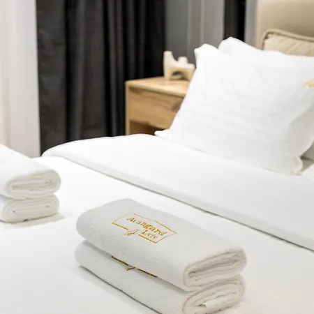 アパート Avangard Shpytalna 28 *