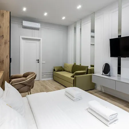 Avangard Shpytalna 28 アパート *