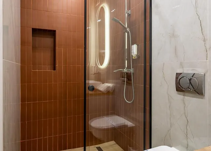 Avangard Shpytalna 28 Lvov