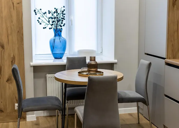 Avangard Shpytalna 28