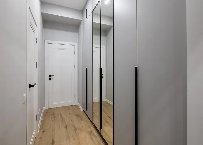 Avangard Shpytalna 28 * Lviv