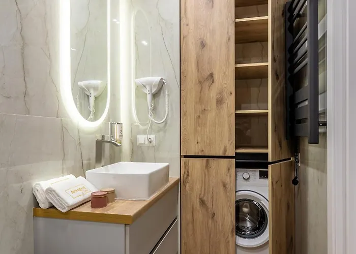 Avangard Shpytalna 28 *