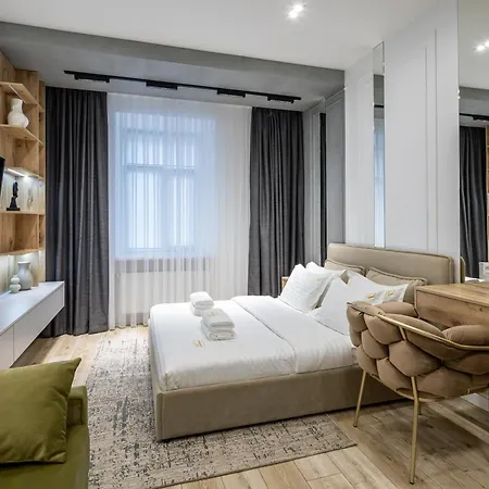 Appartement Avangard Shpytalna 28